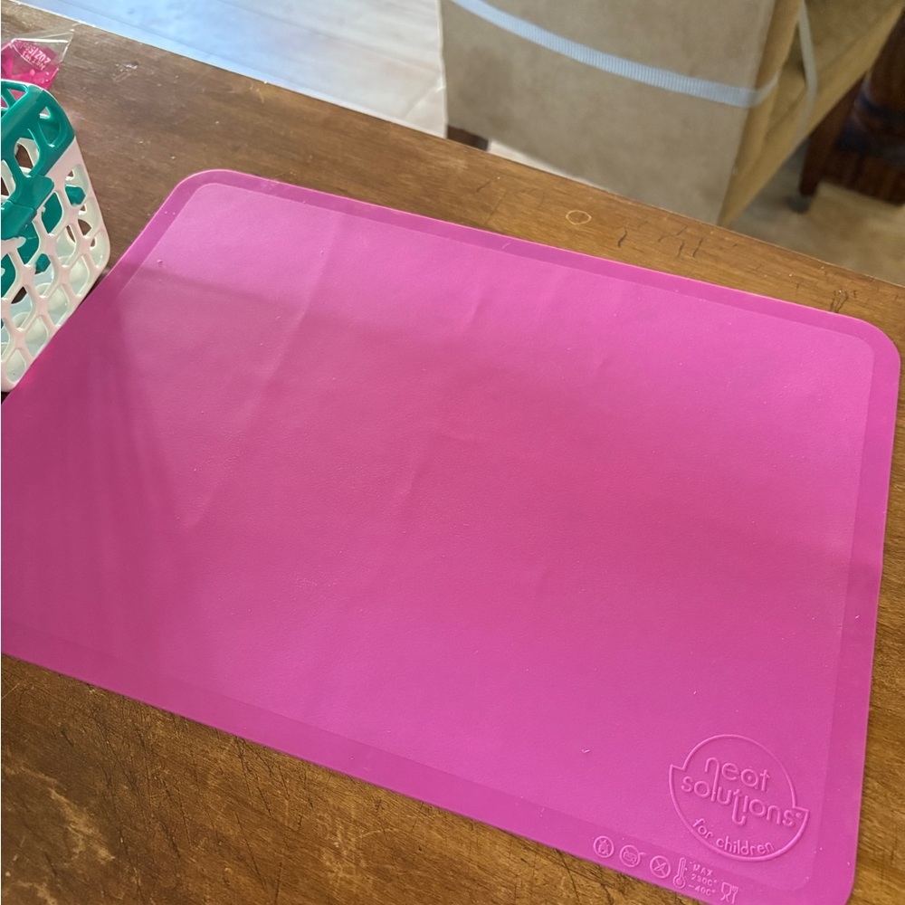 Neat Solutions Pink Placemat for Kids